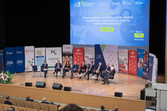 Uczestnicy XI Konferencji „Bezpieczeństwo energetyczne – filary i perspektywa rozwoju”