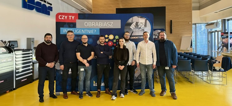 1.	Przedstawiciele Politechniki Rzeszowskiej oraz ISCAR Poland,